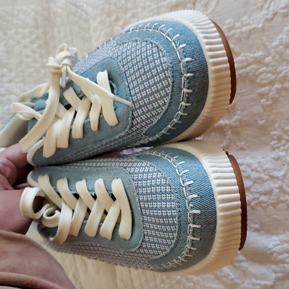 Nicole Miller Denim Sneakers NWOB - Picture 7 of 8